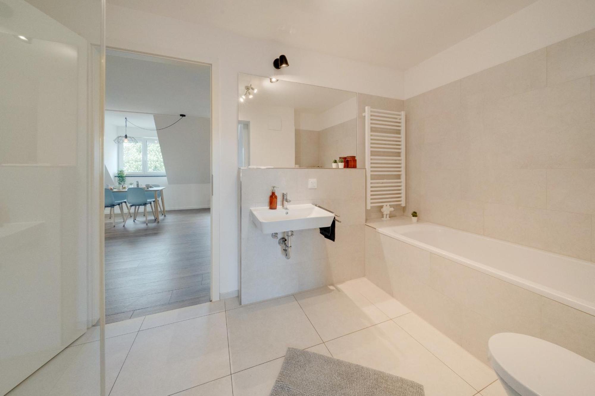 Neu-luxus Apartment-zentral In Altstadt-65-80qm Apartment *