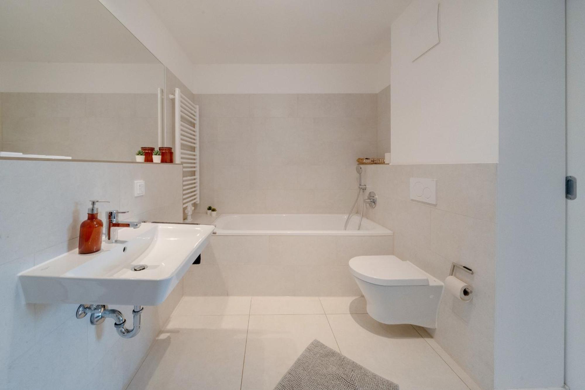 Neu-luxus Apartment-zentral In Altstadt-65-80qm Augsburg