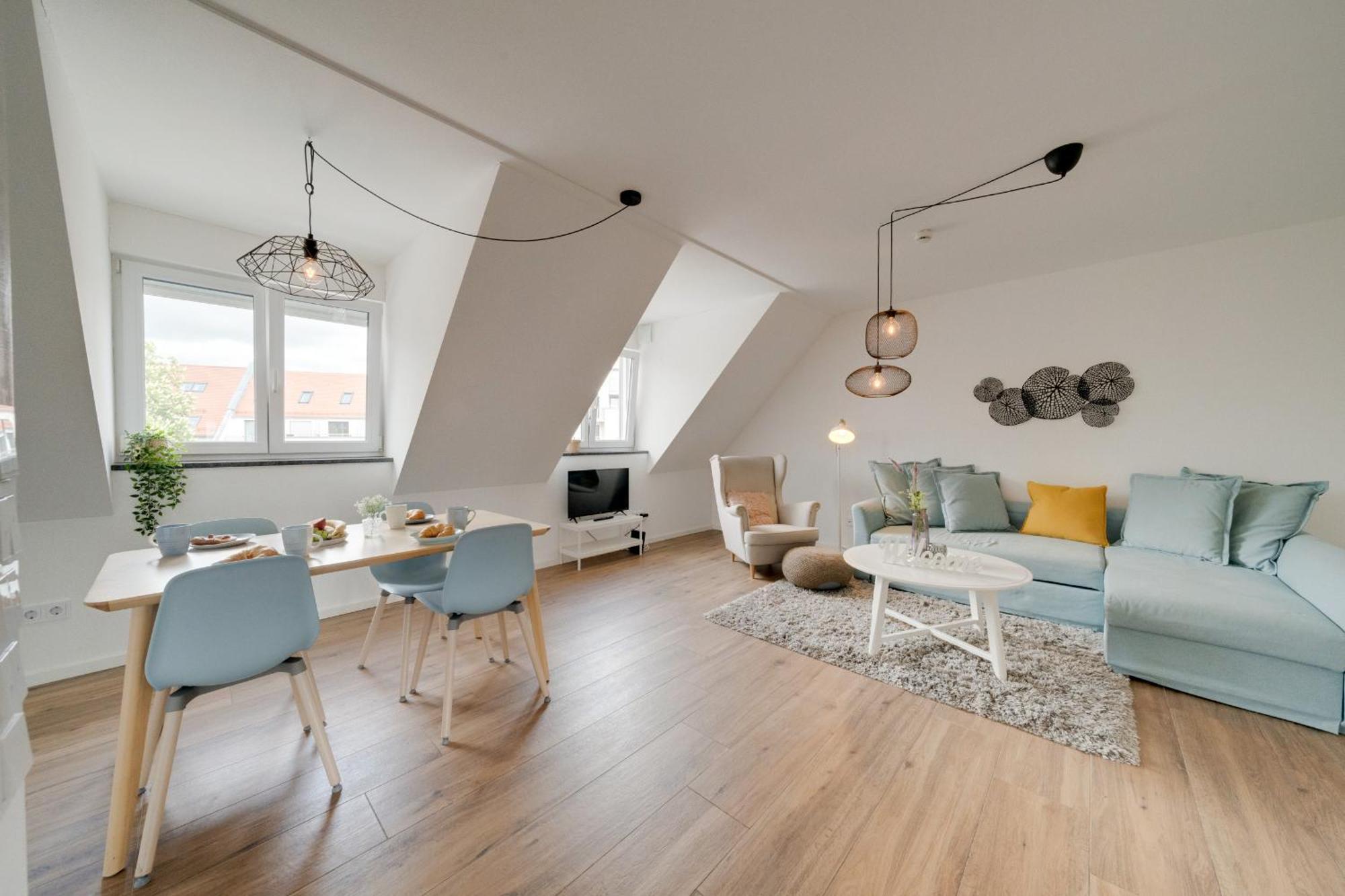 Neu-luxus Apartment-zentral In Altstadt-65-80qm Apartment *